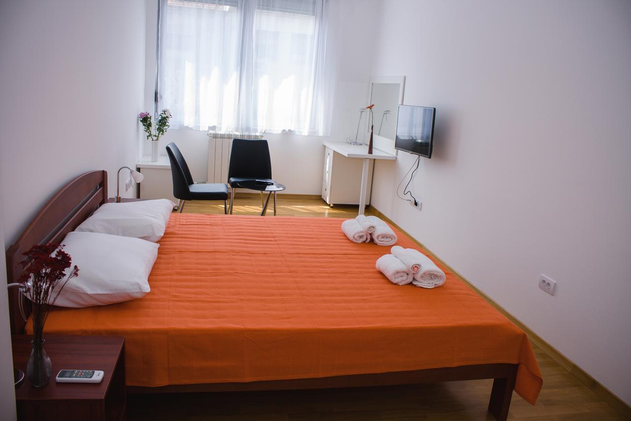 Botanical Garden Apartments 베오그라드 외부 사진