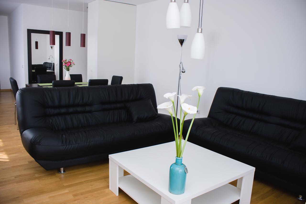 Botanical Garden Apartments 베오그라드 외부 사진