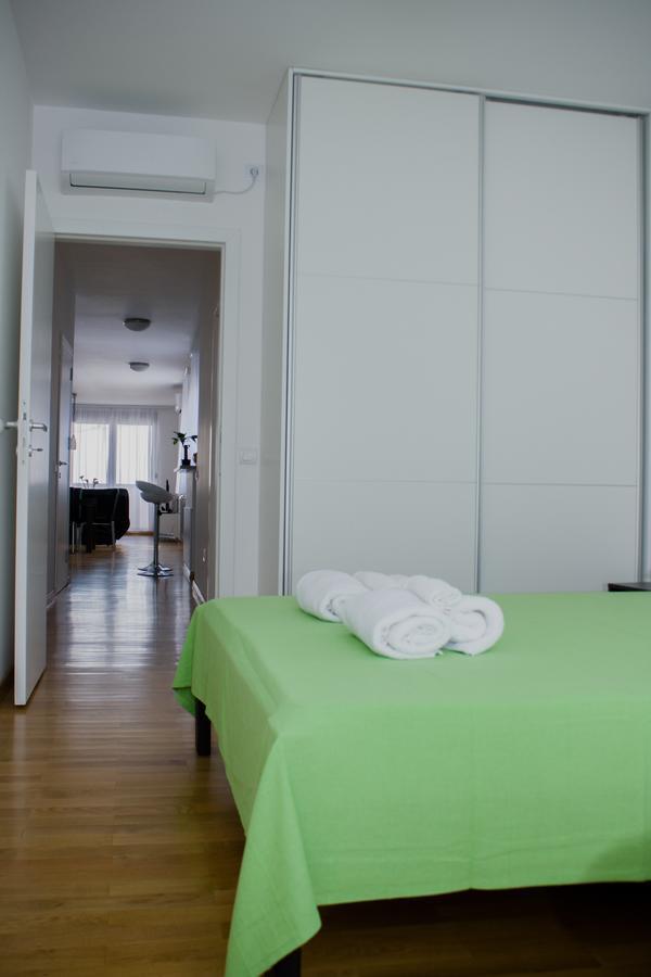 Botanical Garden Apartments 베오그라드 외부 사진